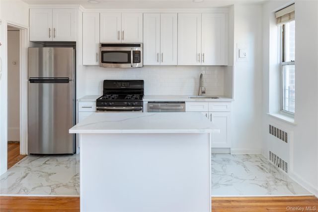 6505 Yellowstone Boulevard 6H, Forest Hills, NY 11375