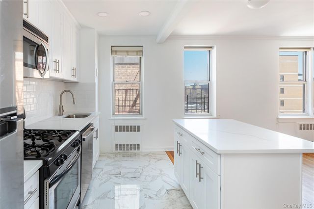 6505 Yellowstone Boulevard 6H, Forest Hills, NY 11375