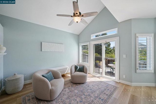 921 Arrowhead Ter, Clayton, CA 94517