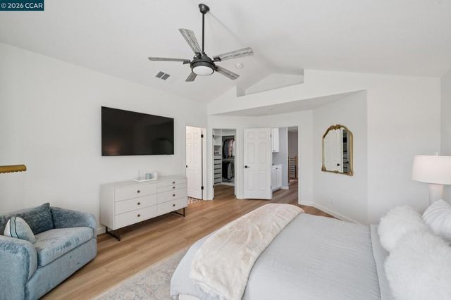 921 Arrowhead Ter, Clayton, CA 94517