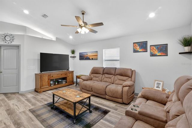 23167 NW 180TH PLACE, High Springs, FL 32643