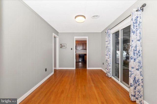 215 BROAD ST, Middletown, MD 21769