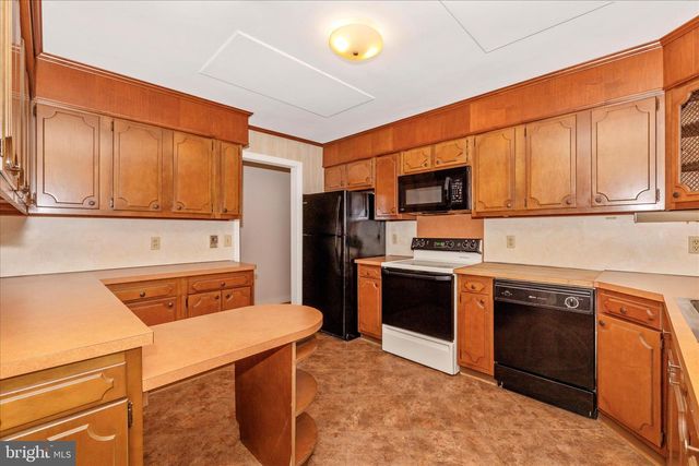 215 BROAD ST, Middletown, MD 21769