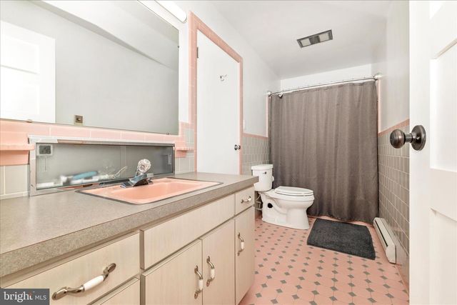 215 BROAD ST, Middletown, MD 21769