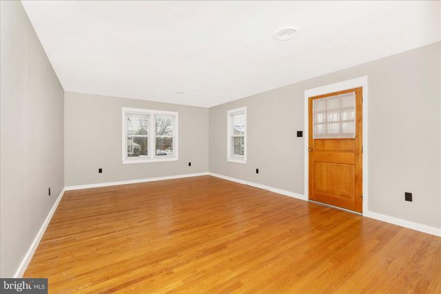 215 BROAD ST, Middletown, MD 21769