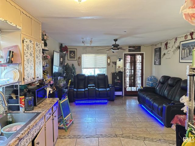 1219 N Ogden Street, Bakersfield, CA 93305