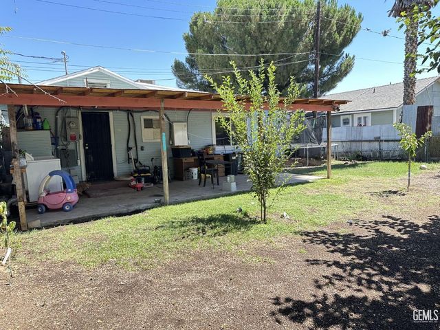 1219 N Ogden Street, Bakersfield, CA 93305