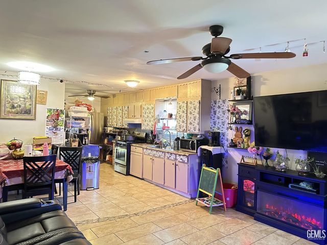 1219 N Ogden Street, Bakersfield, CA 93305