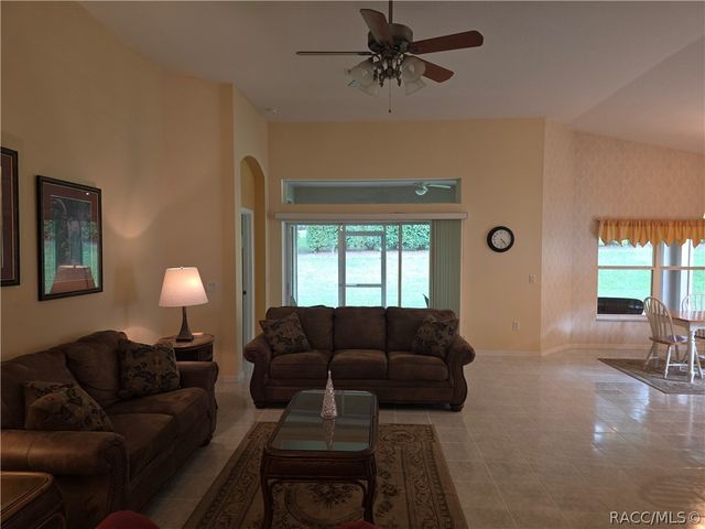 836 W Silver Meadow Loop, Hernando, FL 34442