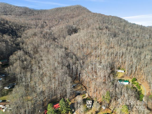 481 Sugar Mountain Road, Waynesville, NC 28785