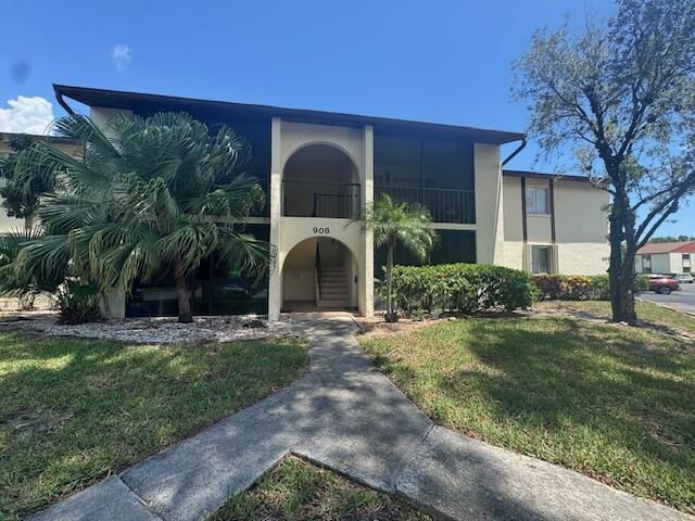 4969 Sable Pine Circle D1, West Palm Beach, FL 33417