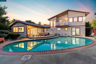 3846 Madera St, Pinole, CA 94564