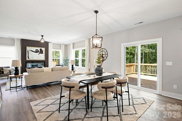 312 North Street, Dallas, NC 28034