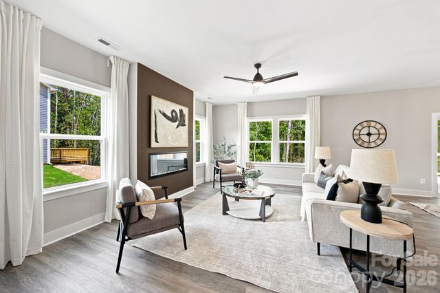 312 North Street, Dallas, NC 28034