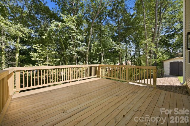 312 North Street, Dallas, NC 28034
