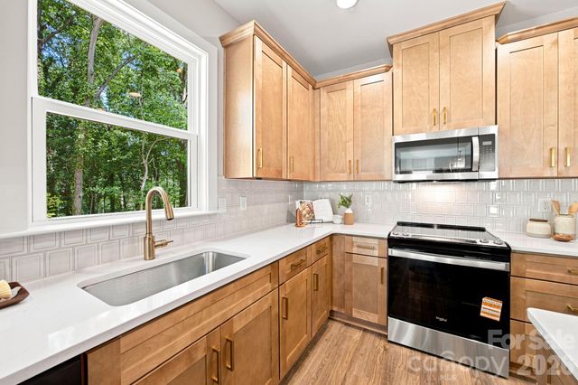 312 North Street, Dallas, NC 28034
