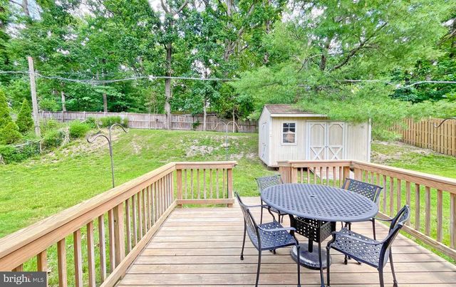 12833 POINT PLEASANT DR, Fairfax, VA 22033