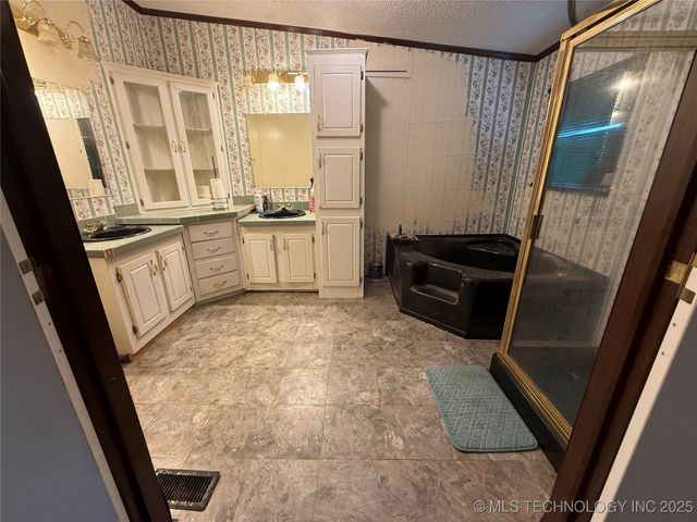 3473 SE 1083 Avenue, Red Oak, OK 74563