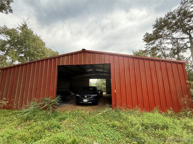 3473 SE 1083 Avenue, Red Oak, OK 74563
