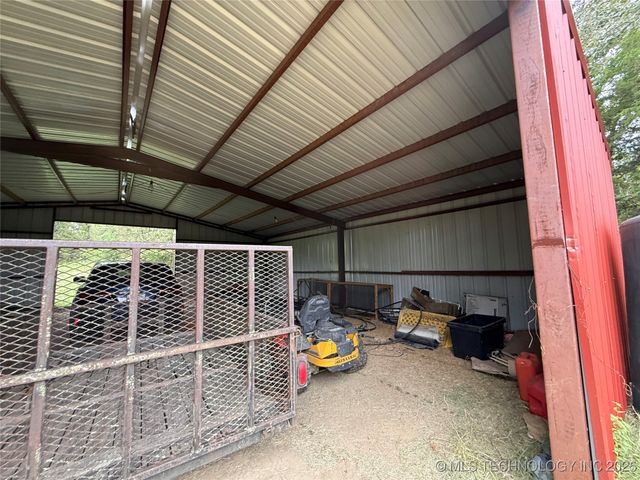 3473 SE 1083 Avenue, Red Oak, OK 74563