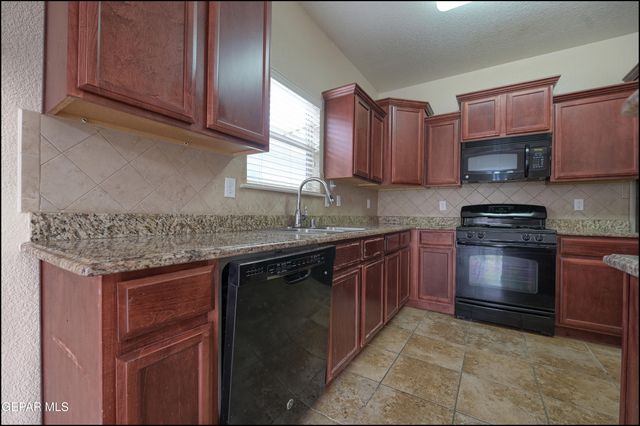 12613 PASEO RAE Avenue, El Paso, TX 79928