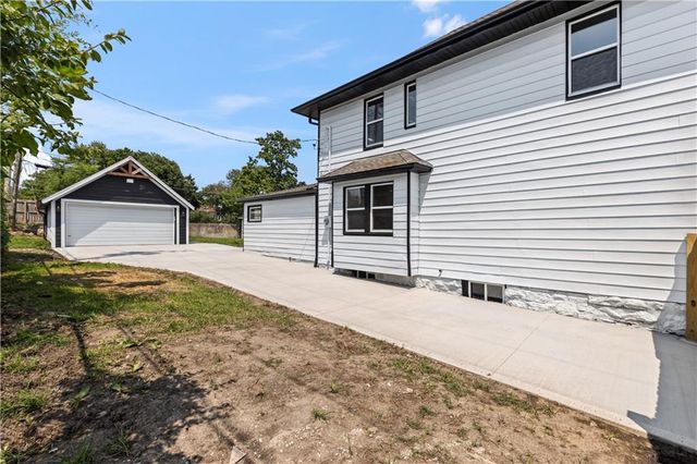 222 N 18th Street, Kansas City, KS 66102