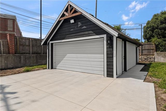 222 N 18th Street, Kansas City, KS 66102