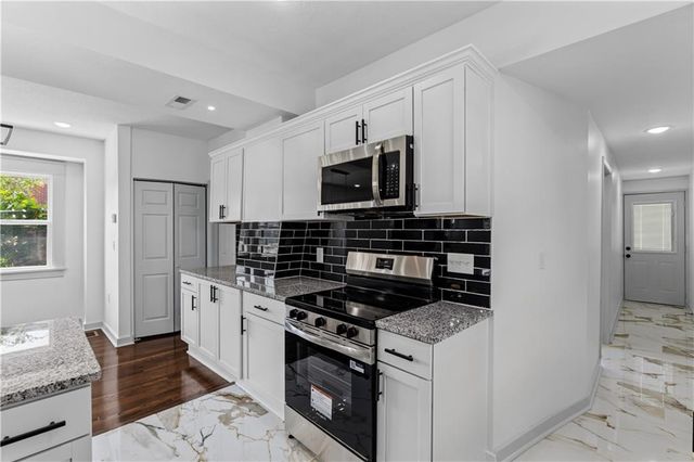 222 N 18th Street, Kansas City, KS 66102