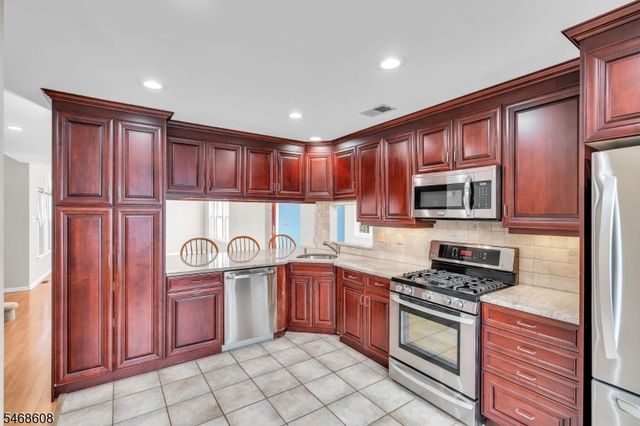 44 Plantation Rd, Readington Twp., NJ 08889