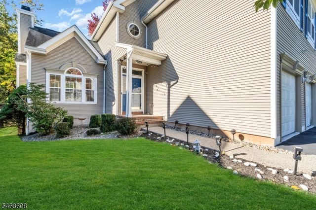 44 Plantation Rd, Readington Twp., NJ 08889