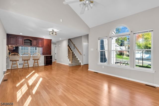 44 Plantation Rd, Readington Twp., NJ 08889