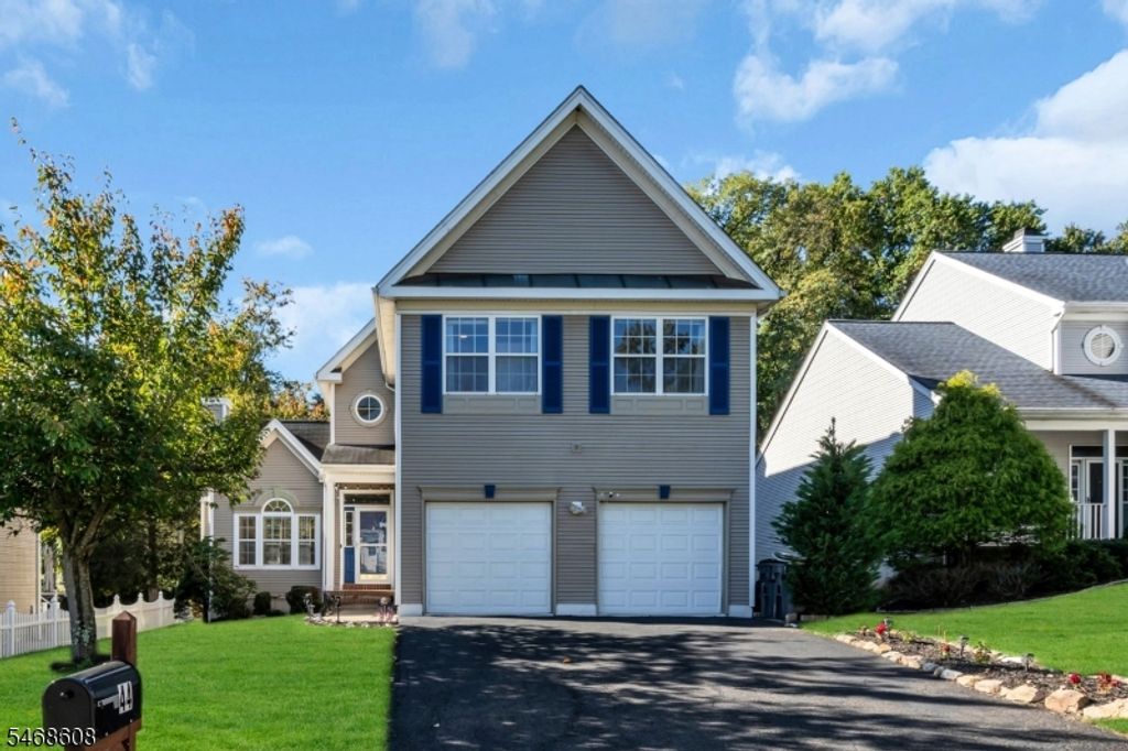 44 Plantation Rd, Readington Twp., NJ 08889