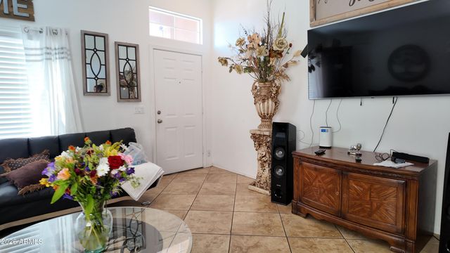 7766 W MYRTLE Avenue, Glendale, AZ 85303