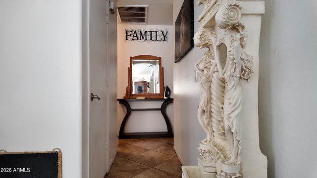 7766 W MYRTLE Avenue, Glendale, AZ 85303