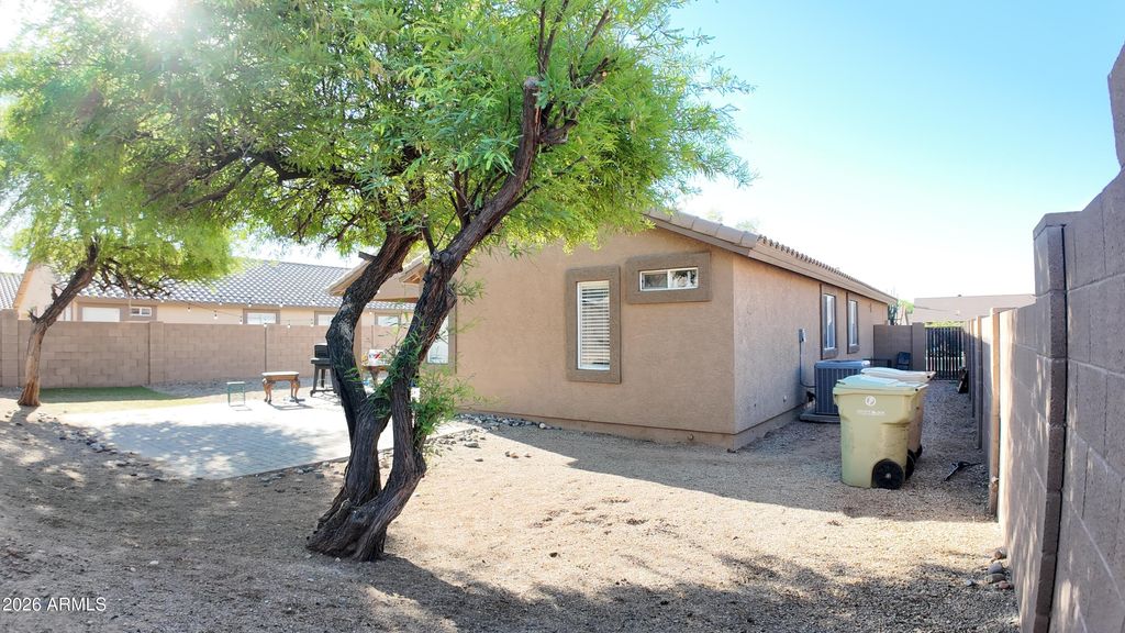 Image 23 of property listing at 7766 W MYRTLE Avenue, Glendale, AZ 85303