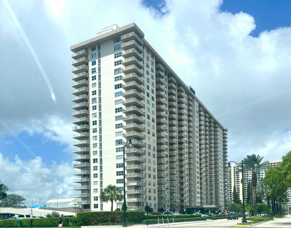 250 174th Street 2012, Sunny Isles Beach, FL 33160