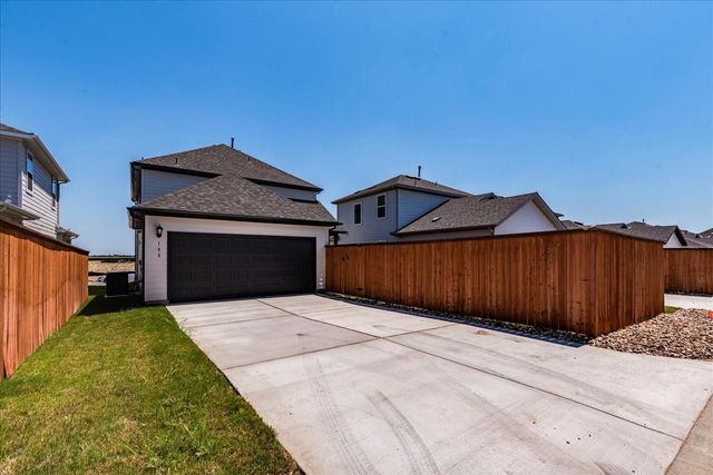 108 Makinaw RD, Hutto, TX 78634