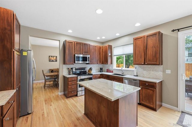 9837 W Vandeventor Drive, Littleton, CO 80128