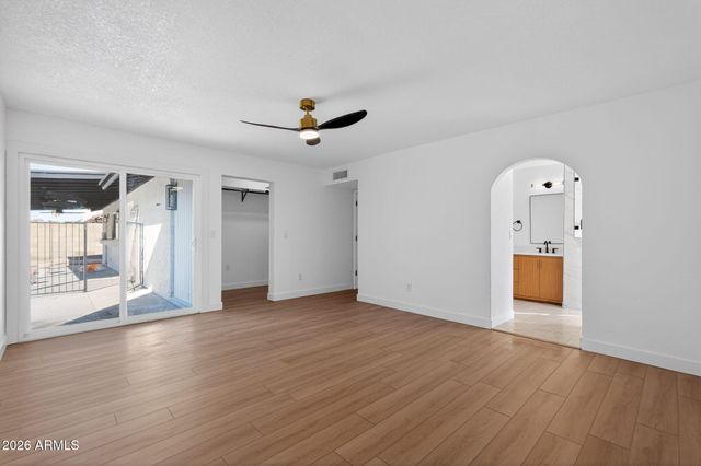 9 E Surrey Avenue, Phoenix, AZ 85022