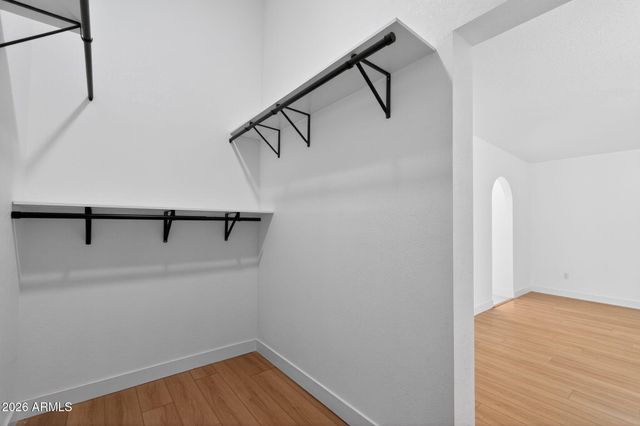 9 E Surrey Avenue, Phoenix, AZ 85022