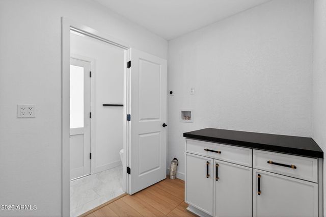 9 E Surrey Avenue, Phoenix, AZ 85022