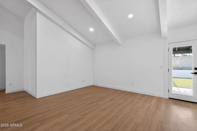 9 E Surrey Avenue, Phoenix, AZ 85022