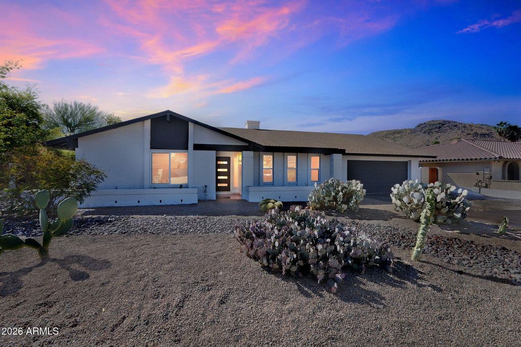 9 E Surrey Avenue, Phoenix, AZ 85022