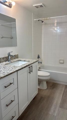 11155 SW 5th Place 302, Pembroke Pines, FL 33025