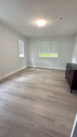11155 SW 5th Place 302, Pembroke Pines, FL 33025