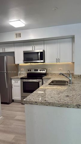 11155 SW 5th Place 302, Pembroke Pines, FL 33025