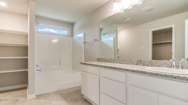 655 Griffiths Court, Breaux Bridge, LA 70517