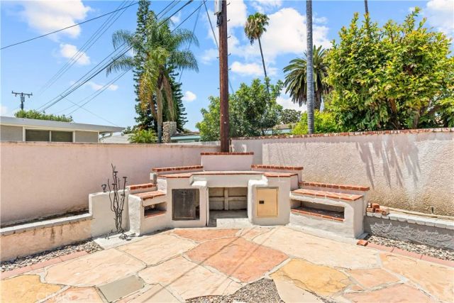 1301 W Roberta, Fullerton, CA 92833