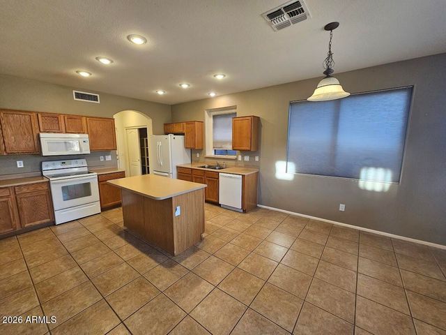 21140 E CALLE DE FLORES Drive, Queen Creek, AZ 85142