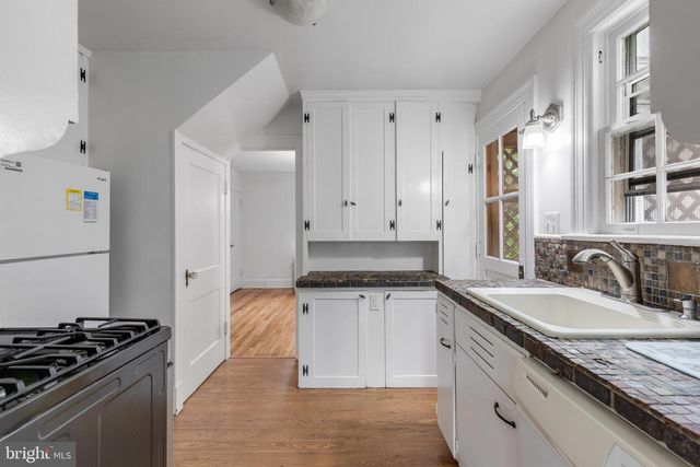 4215 CHESAPEAKE ST NW, Washington, DC 20016